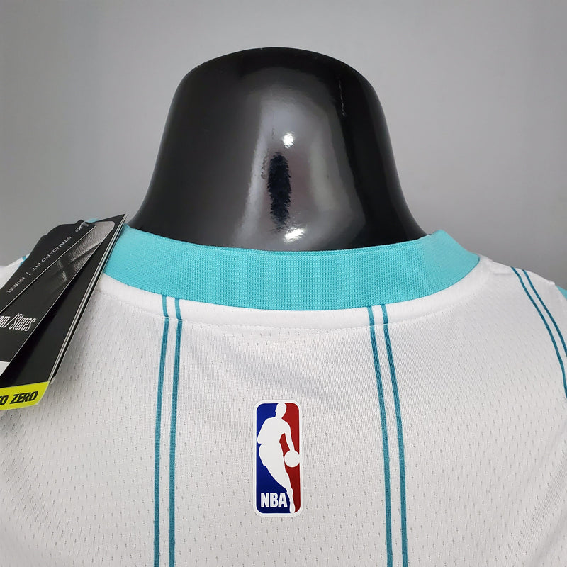 Regata NBA Charlotte Hornets - LaMello Ball