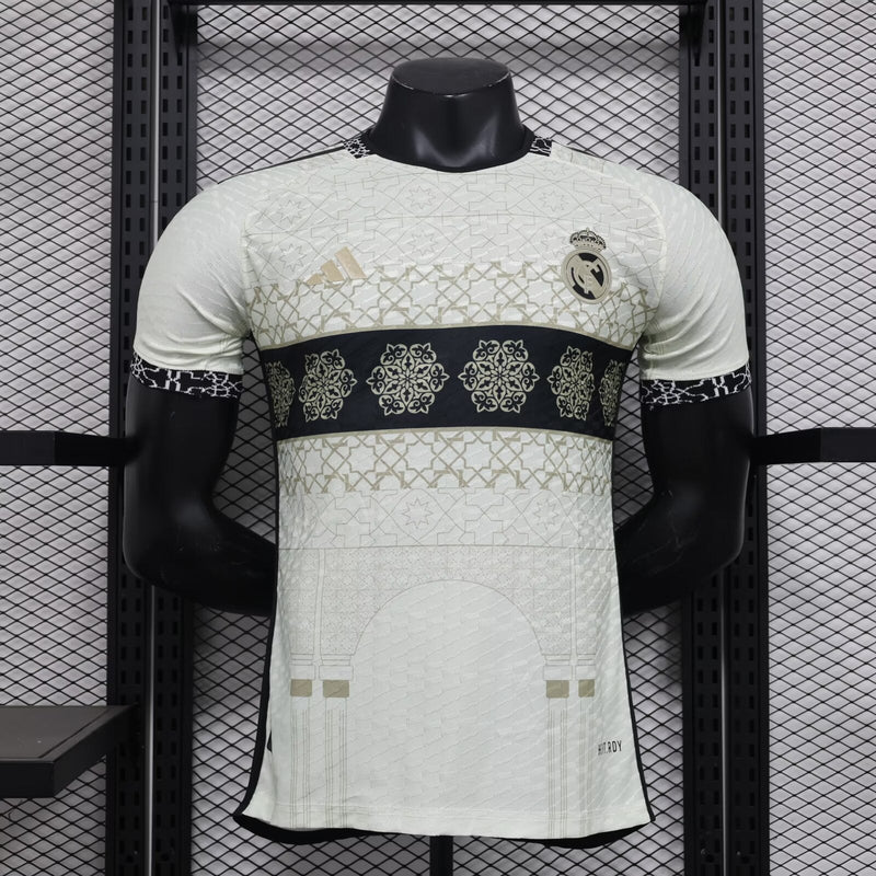 CAMISA VERSÃO PLAYER DO REAL MADRID 24/25 BRANCO EDIÇÃO ESPECIAL